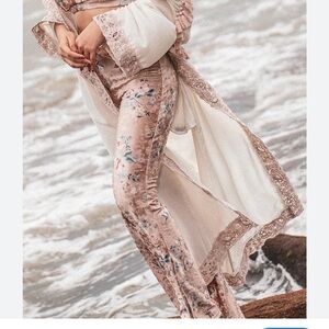 NWT TULLE & BATISTE Floral Silk Velvet Women's Pants